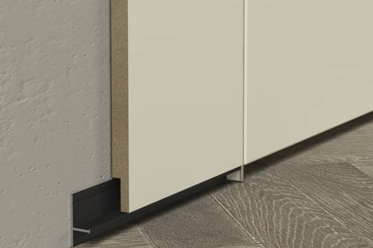 Плинтус Теневой